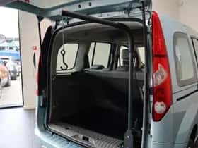 Renault Kangoo (2009) thumbnail 31