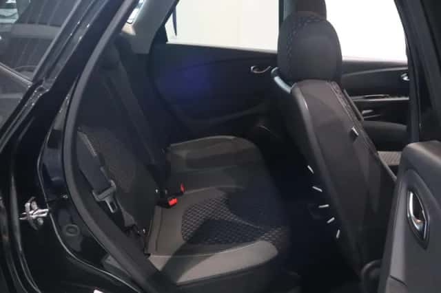 Renault Captur (2018) thumbnail 26