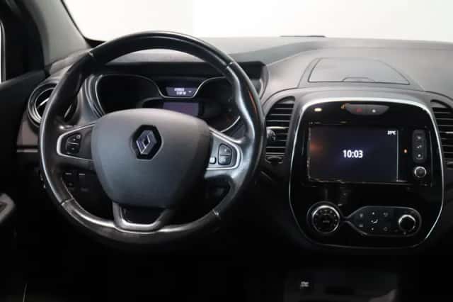 Renault Captur (2018) thumbnail 35