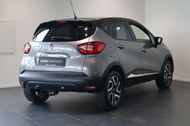 Renault Captur (2016) thumbnail 2