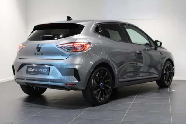 Renault Clio (2025) thumbnail 2