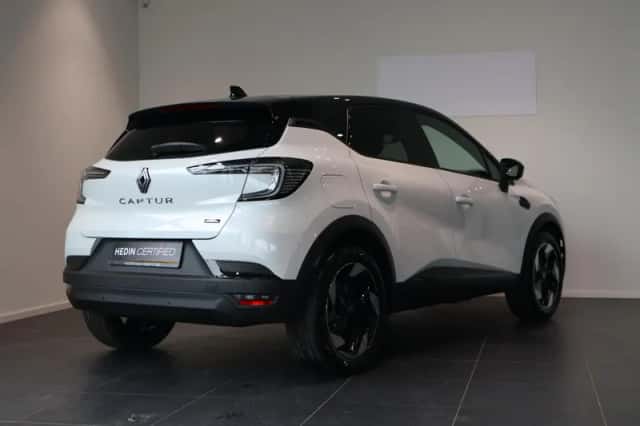 Renault Captur (2026) thumbnail 2