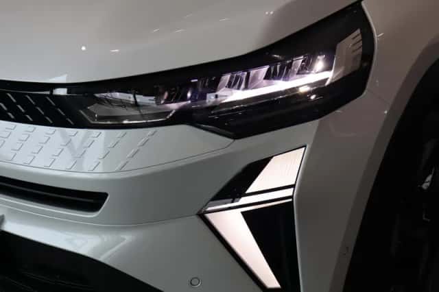 Renault Captur (2026) thumbnail 23