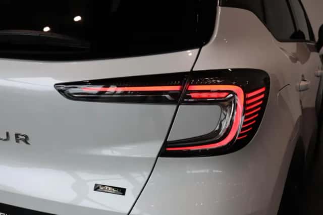 Renault Captur (2026) thumbnail 6