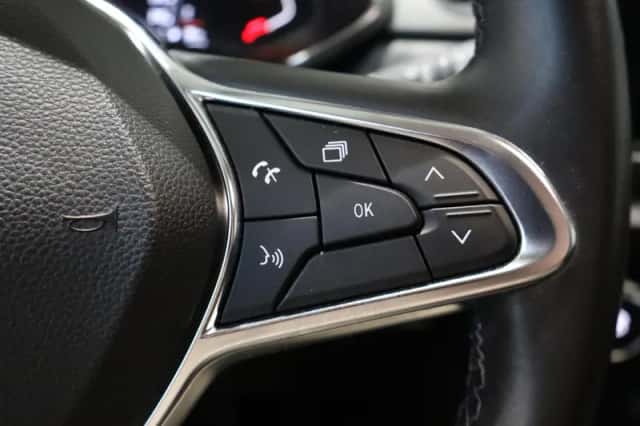 Renault Captur (2020) thumbnail 16