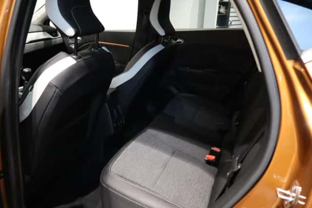 Renault Captur (2020) thumbnail 22