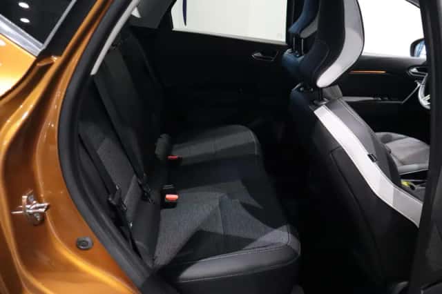 Renault Captur (2020) thumbnail 26