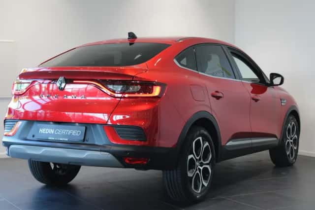 Renault Arkana (2023) thumbnail 2