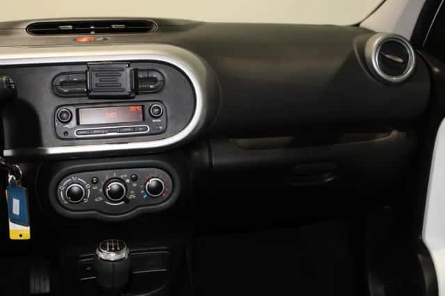 Renault Twingo (2022) thumbnail 32