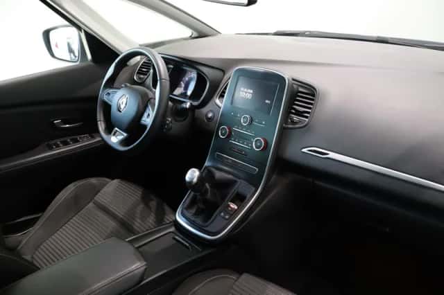 Renault Grand Scénic (2022) thumbnail 42