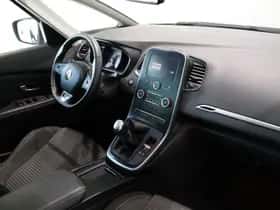 Renault Grand Scénic (2022) thumbnail 42