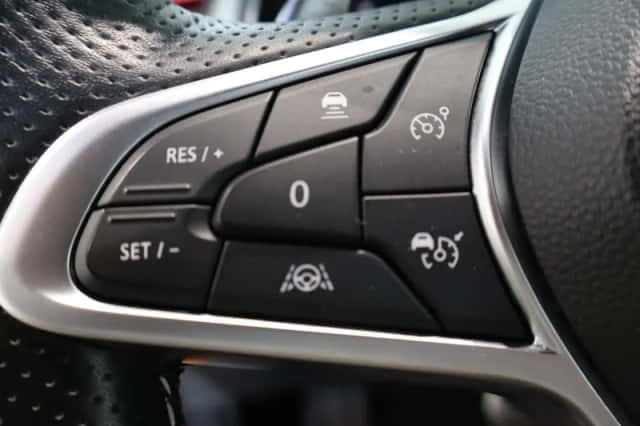 Renault Captur (2022) thumbnail 16