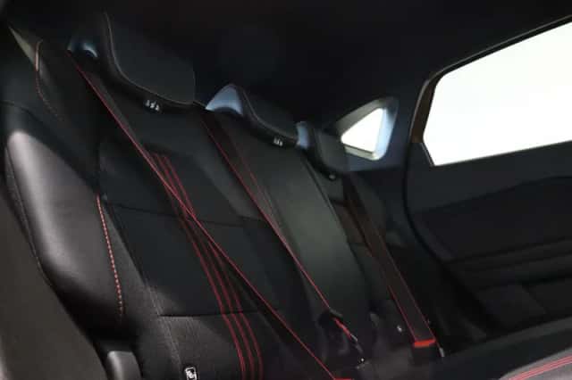 Renault Captur (2022) thumbnail 32