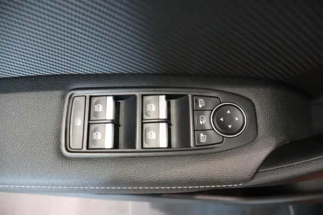 Renault Captur (2022) thumbnail 38