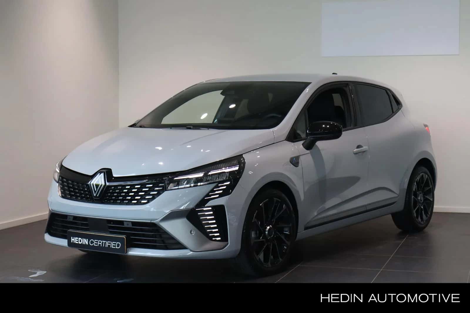 Renault Clio (2024) — foto 1