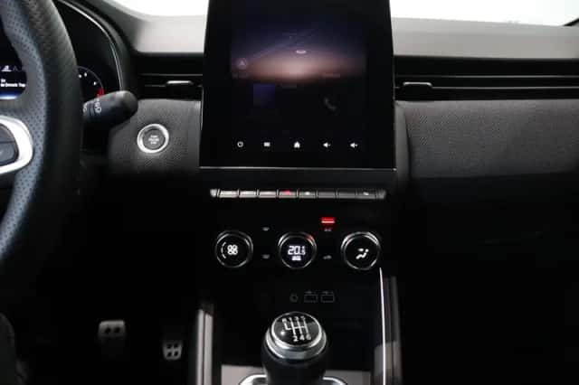Renault Clio (2024) thumbnail 11