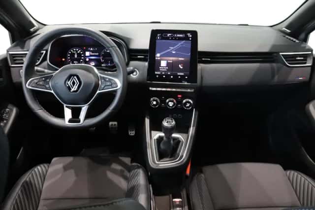 Renault Clio (2024) thumbnail 3