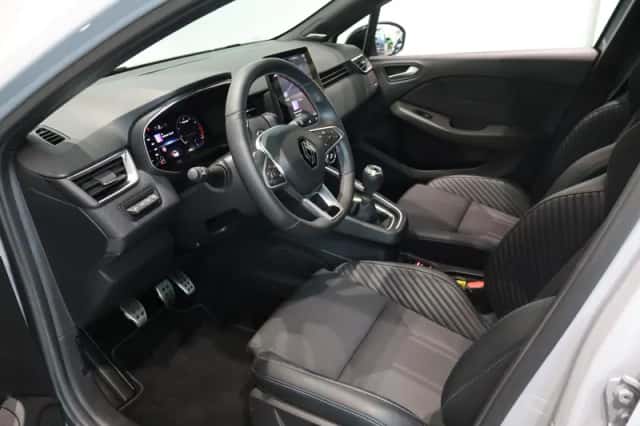 Renault Clio (2024) thumbnail 10