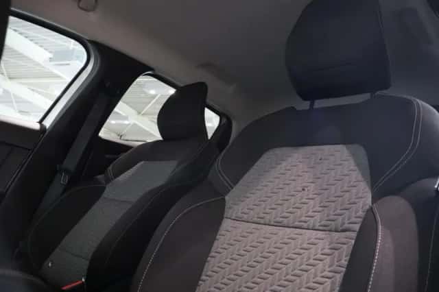 Renault Clio (2023) thumbnail 18
