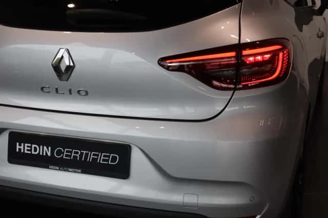 Renault Clio (2023) thumbnail 23