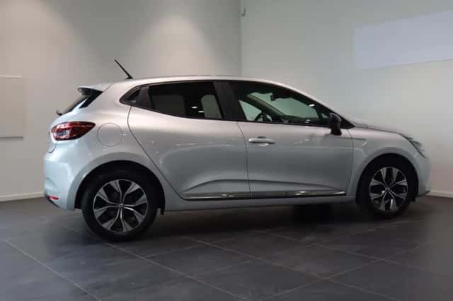 Renault Clio (2023) thumbnail 24