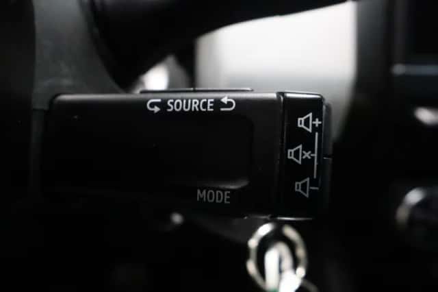 Renault Clio (2023) thumbnail 35