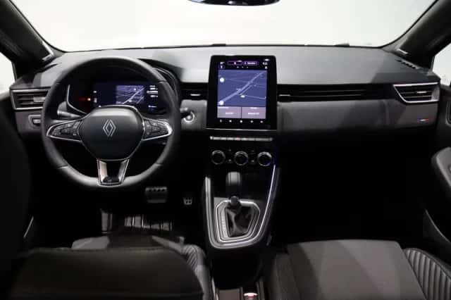 Renault Clio (2025) thumbnail 3