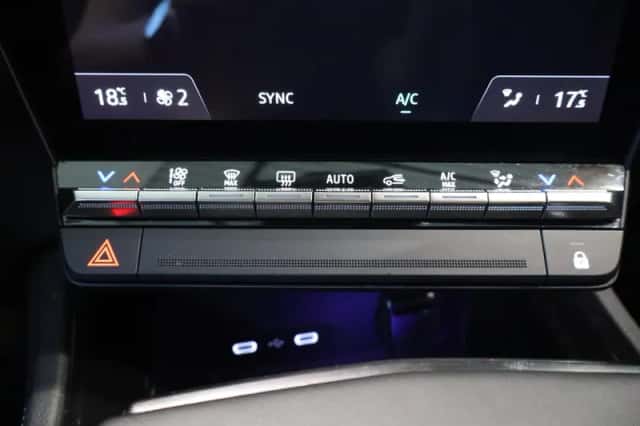 Renault Austral (2023) thumbnail 29