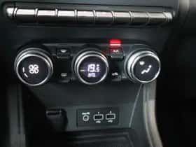 Renault Captur (2023) thumbnail 11