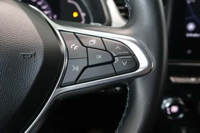 Renault Captur (2023) thumbnail 15