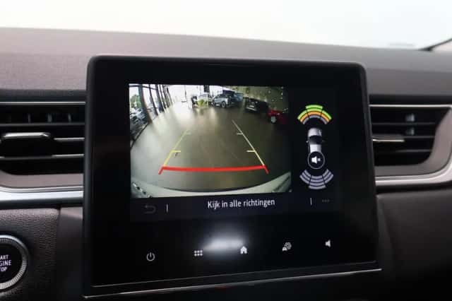 Renault Captur (2023) thumbnail 21
