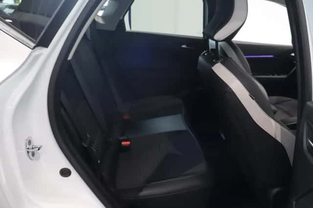 Renault Captur (2023) thumbnail 24