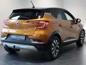 Renault Captur (2021) thumbnail 2