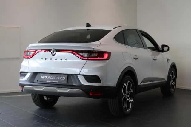 Renault Arkana (2023) thumbnail 2