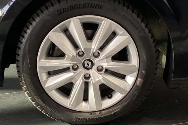 Renault Mégane (2023) thumbnail 5