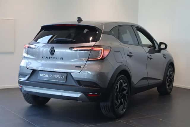Renault Captur (2025) thumbnail 2