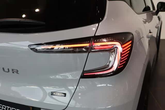 Renault Captur (2025) thumbnail 6