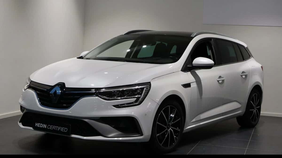 Renault Mégane E-Tech (2020) — foto 1