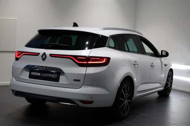 Renault Mégane E-Tech (2020) thumbnail 2