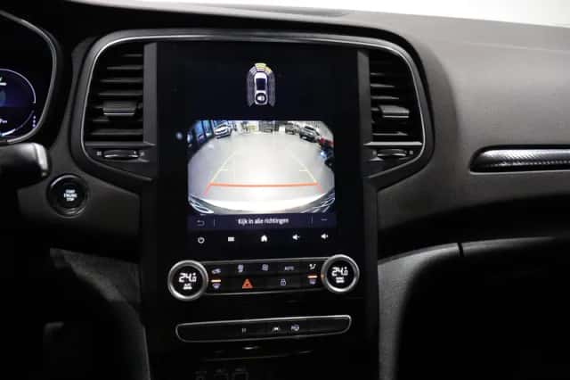 Renault Mégane E-Tech (2020) thumbnail 11