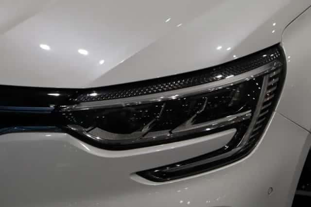 Renault Mégane E-Tech (2020) thumbnail 23