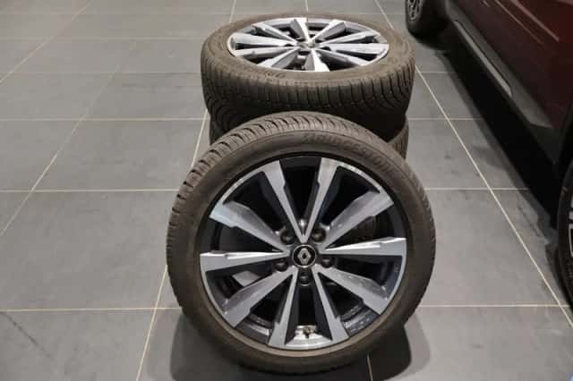 Renault Mégane E-Tech (2020) thumbnail 6