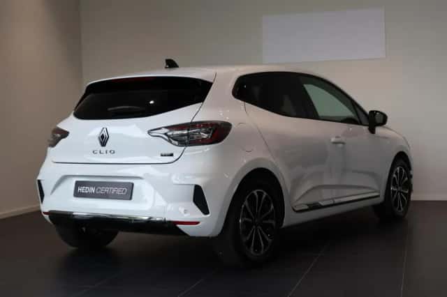 Renault Clio (2025) thumbnail 2