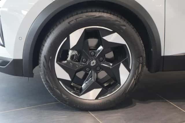 Renault Captur (2025) thumbnail 5