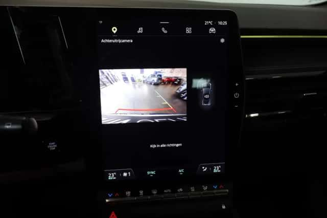 Renault Austral (2024) thumbnail 31