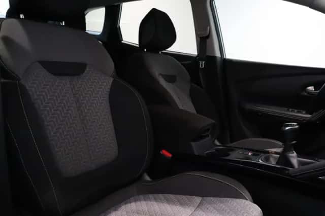 Renault Kadjar (2021) thumbnail 27