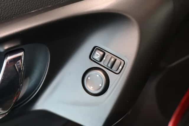 Renault Kadjar (2018) thumbnail 28