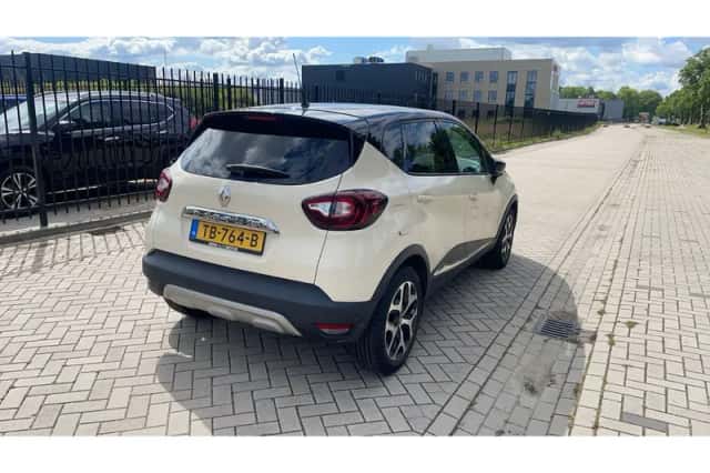 Renault Captur (2018) thumbnail 4