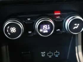 Renault Captur (2022) thumbnail 13