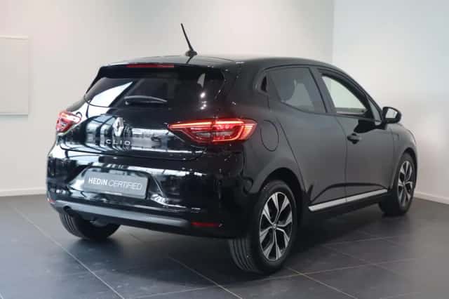 Renault Clio (2022) thumbnail 2